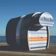 Rotating beach hut can catch the sun's rays all day