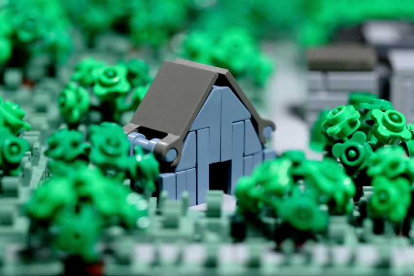 Lego Apple Park by Spencer Rezkalla