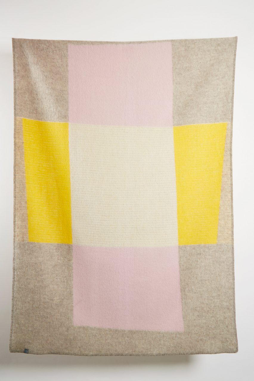 ZigZagZurich use twisted yarns to create Bauhaus-inspired blankets