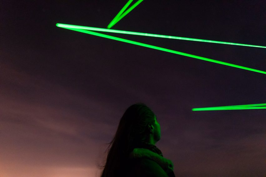 Daan Roosegaarde's UFO-like light installation tracks pieces of space waste in real time