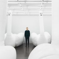 David Shrigley's inflatable Swan-things collapse and spring to life in 12-minute cycles