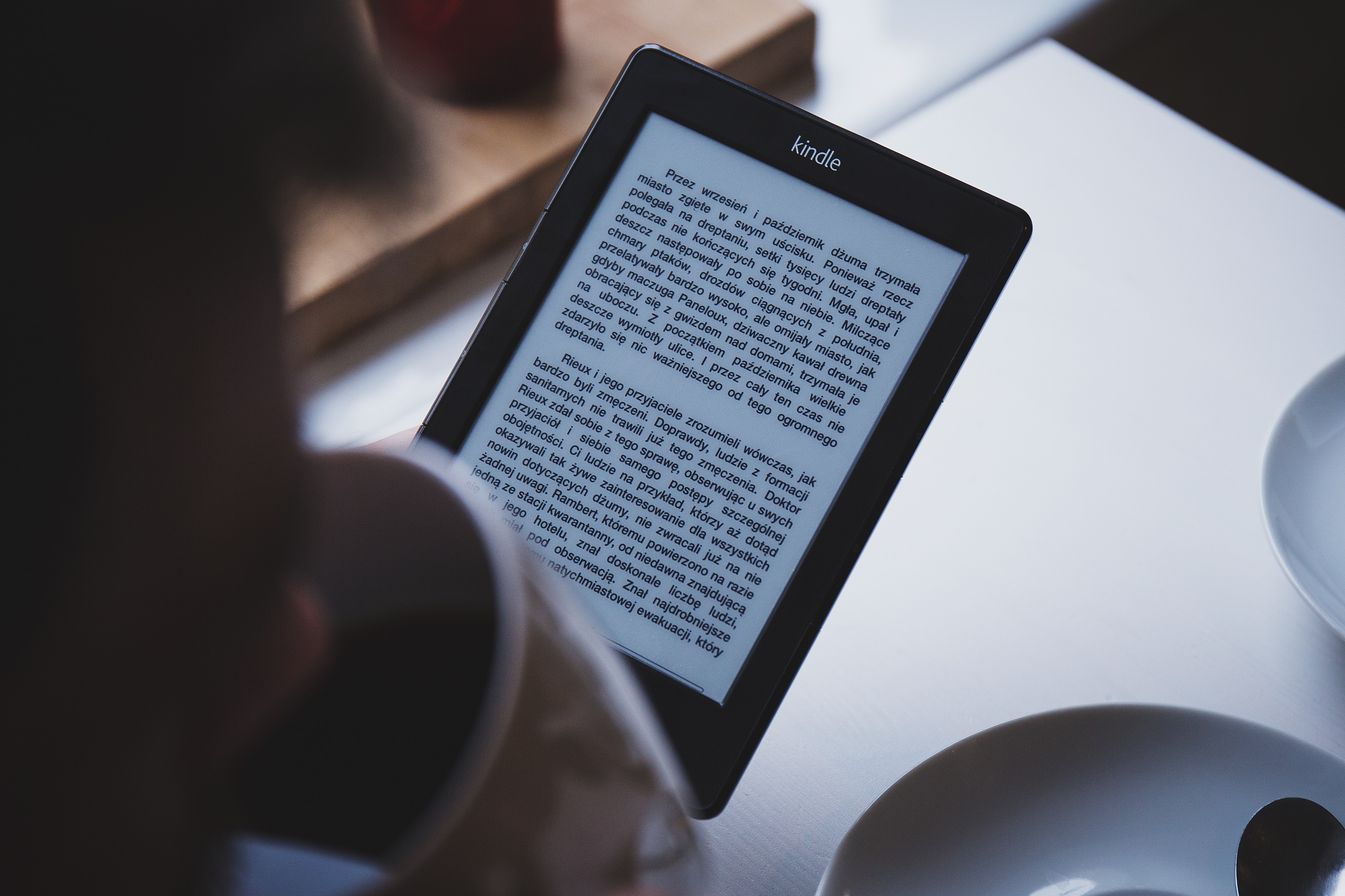 Kindle e-readers use e-paper