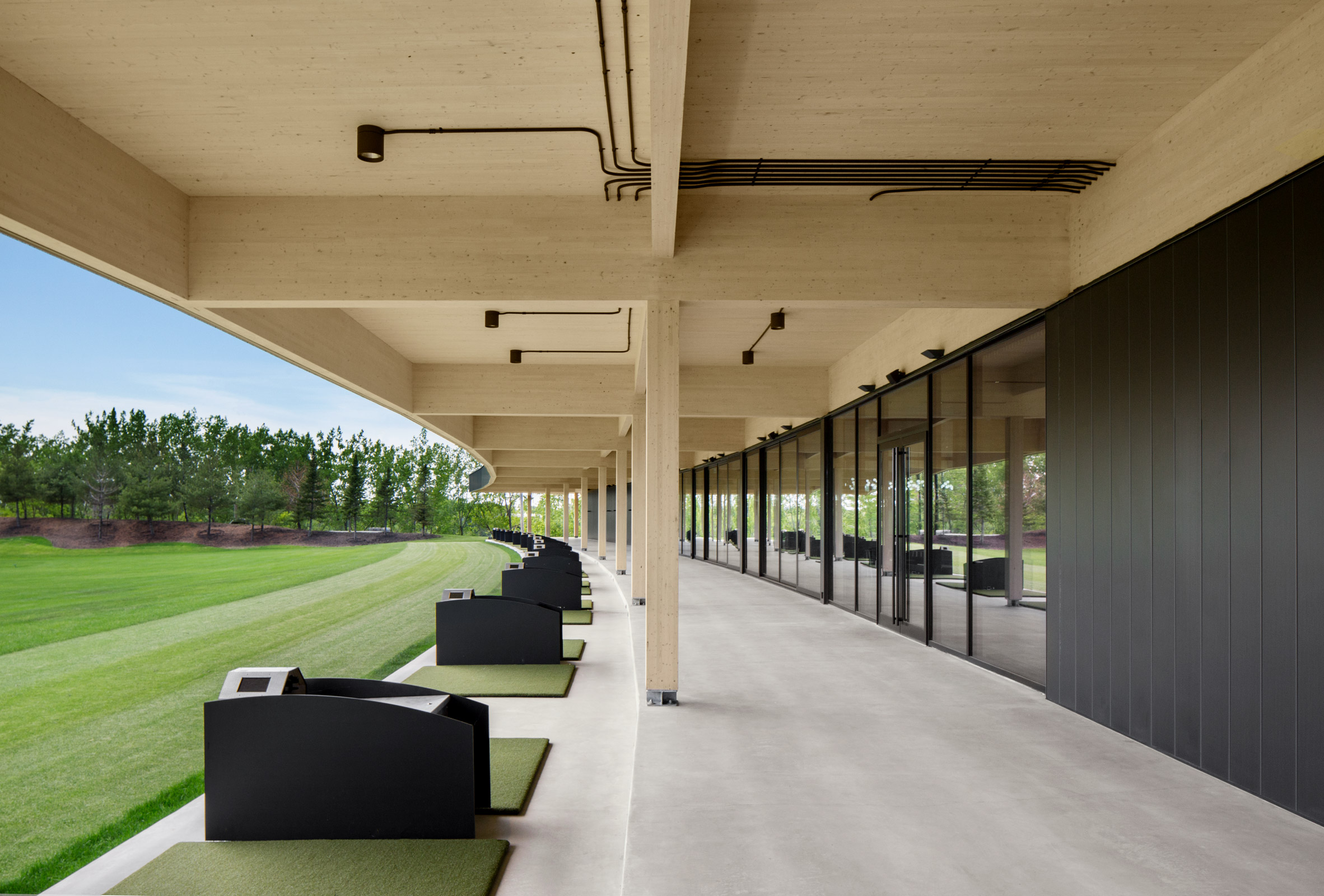 Golf Clubhouse by Architecture49