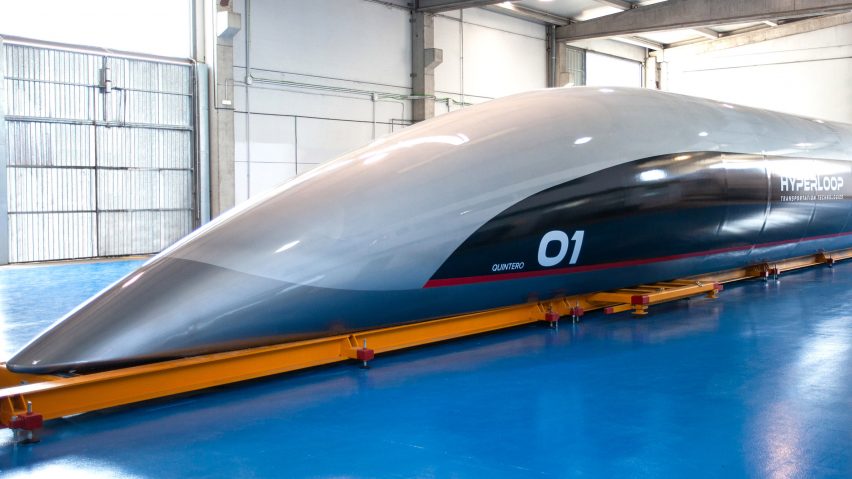 Priestmangoode creates full-scale prototype of "spaceship-like" Hyperloop capsule