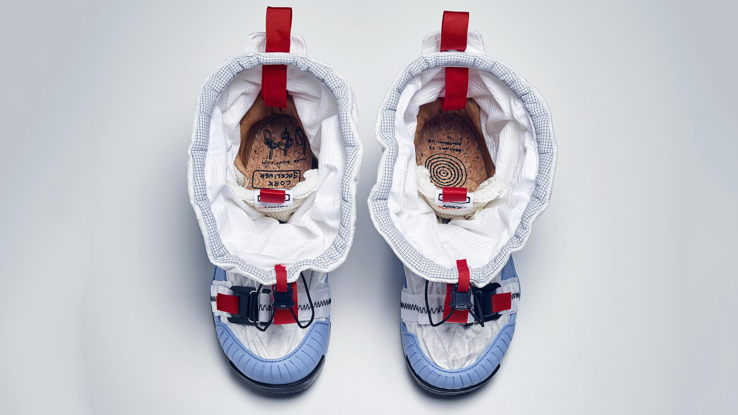 Manje kuk uzorak nike astronaut shoes 
