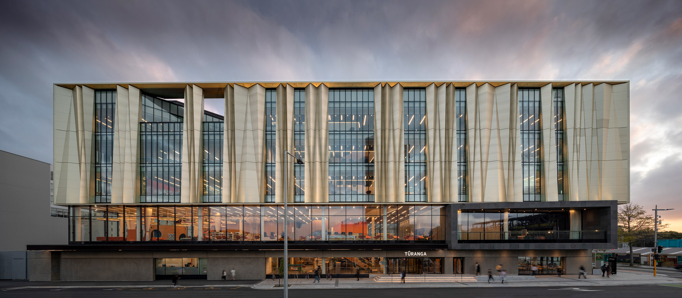 Schmidt Hammer Lassen wraps earthquake-resistant Christchurch library in golden screen