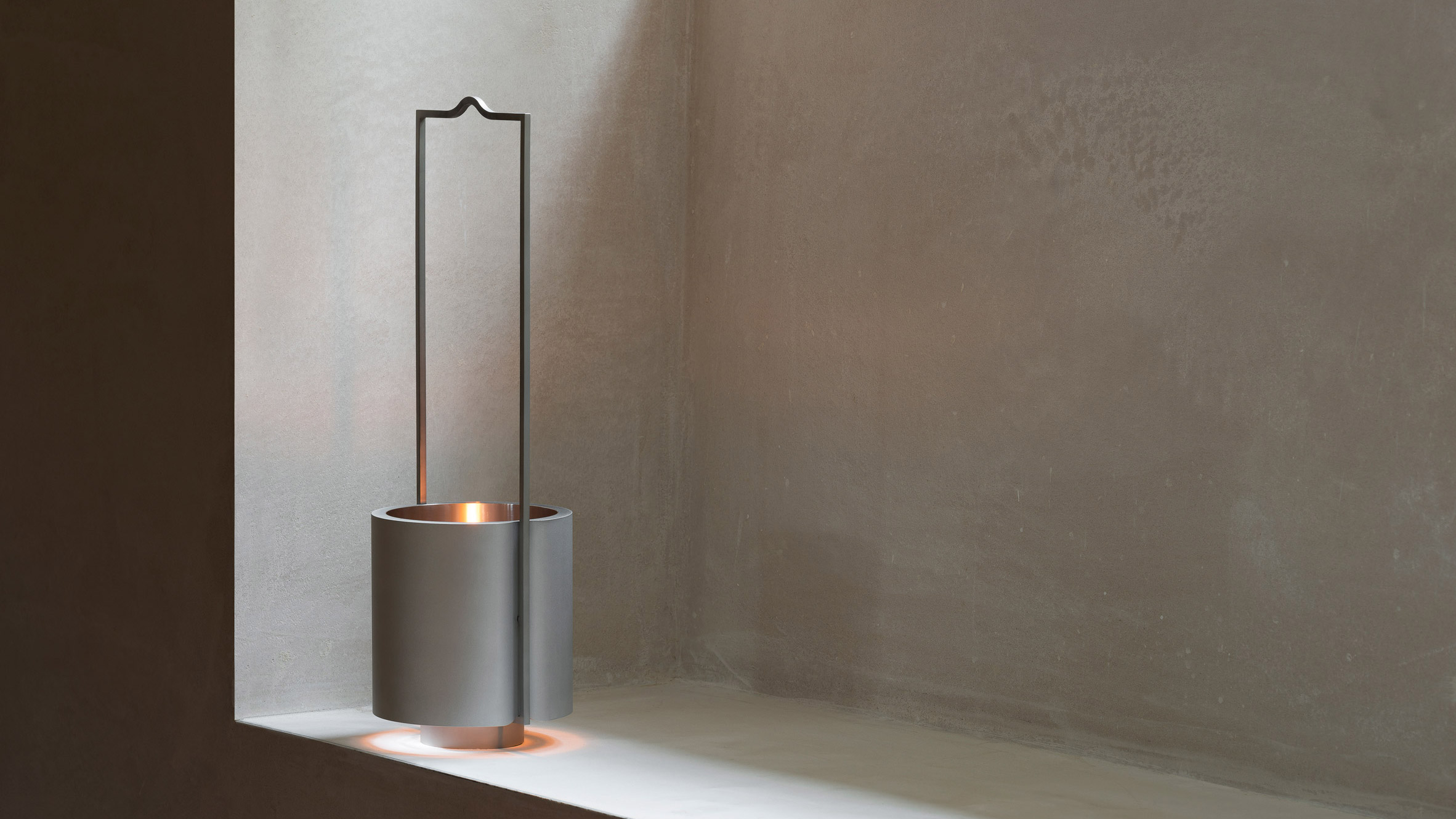 Erklæring marmelade Montgomery John Pawson designs minimalist oil lantern for Wästberg
