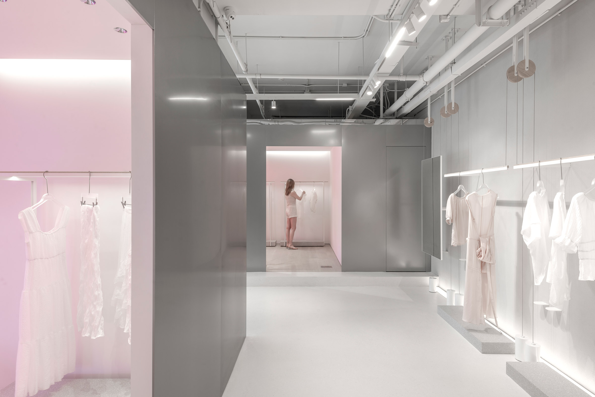 Lukstudio creates theatrical shop for Chinese fashion brand Dear