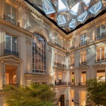 Apple Champs-Élysées now open in Paris - Apple