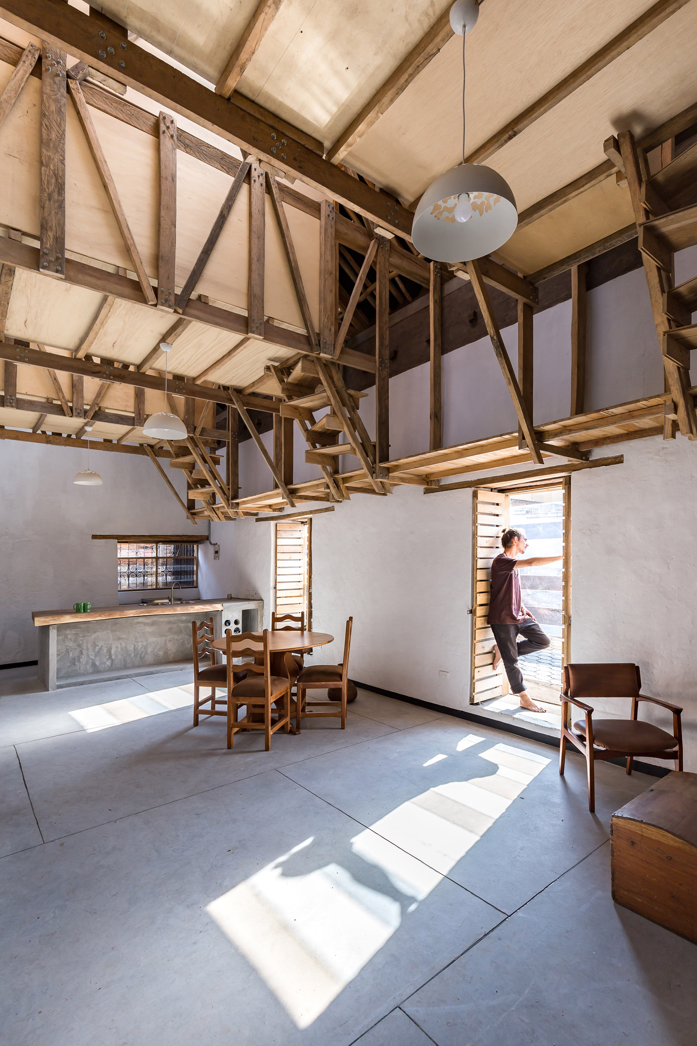 Al Borde turns old property in Ecuador into House of the Flying Beds