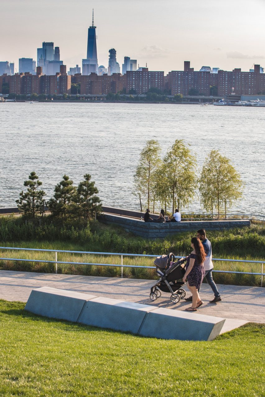 Hunter's Point by SWA/Balsley and Weiss Manfredi