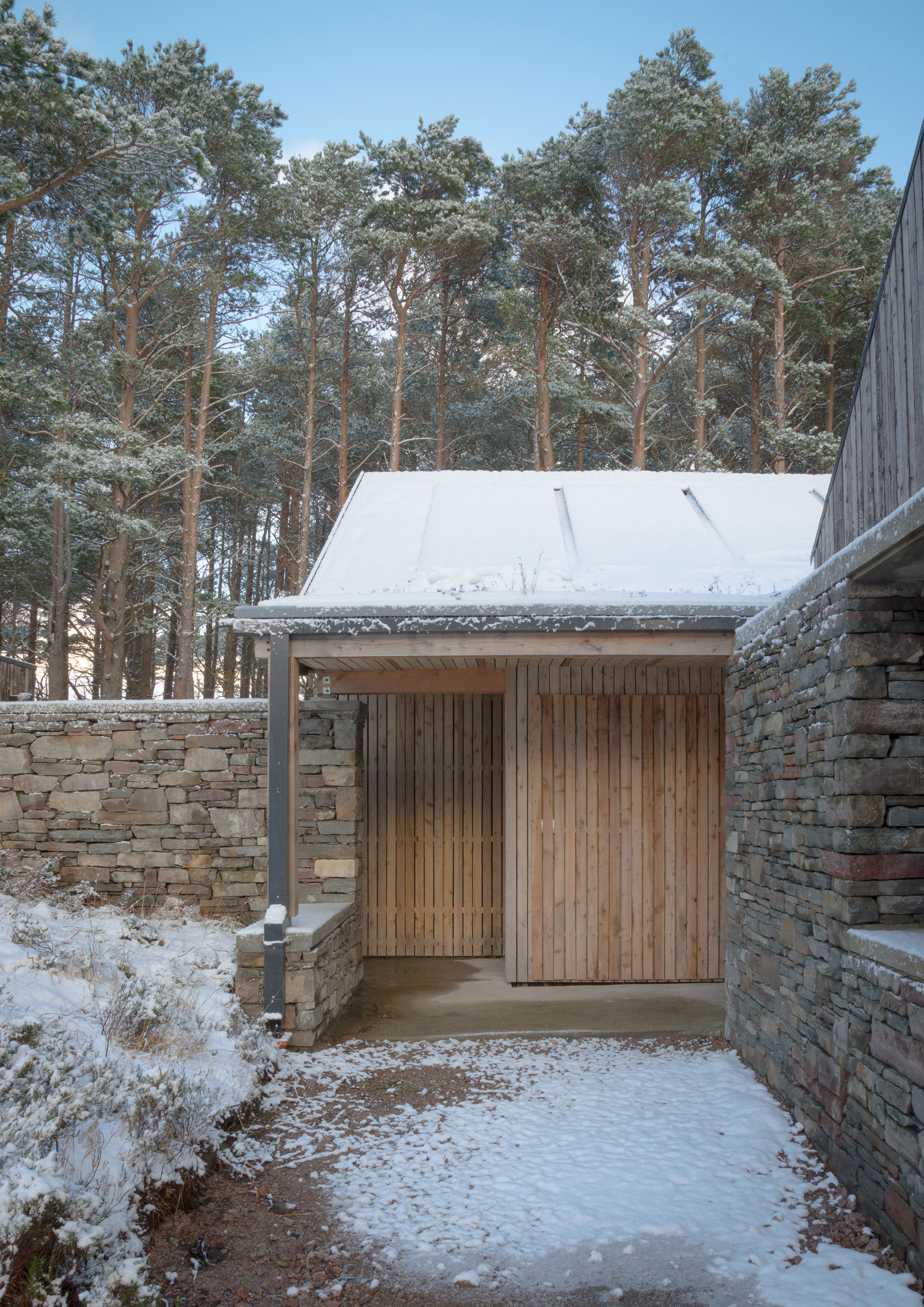 House of the Year 2018: Lochside House by HaysomWardMiller Architects