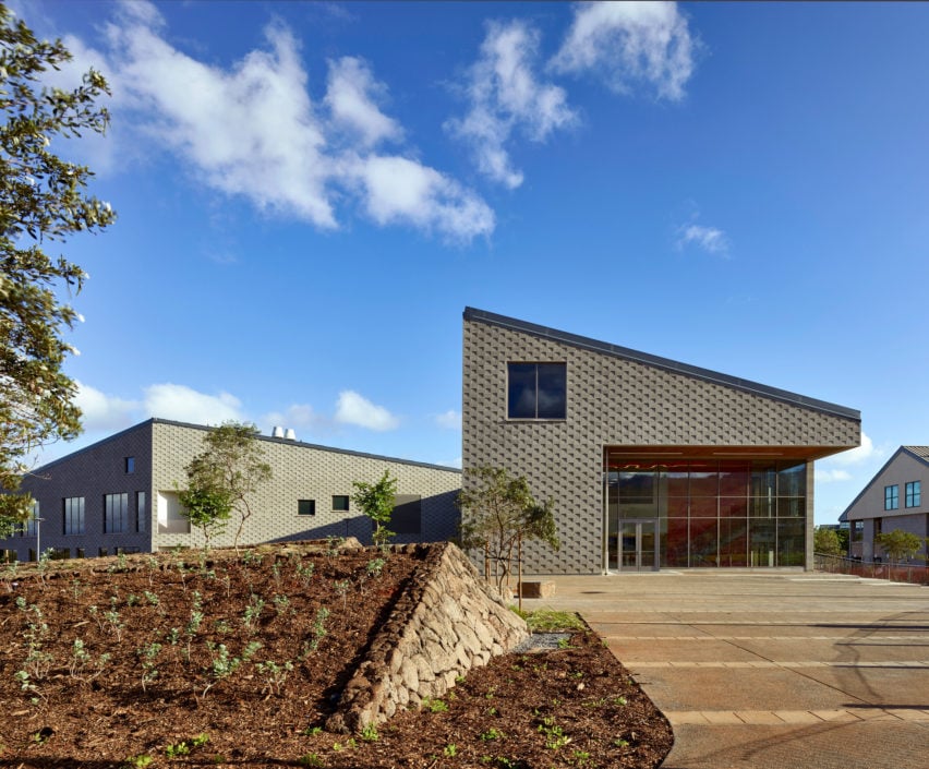 Administration and Allied Health Building at University of Hawaii by Perkins + Will