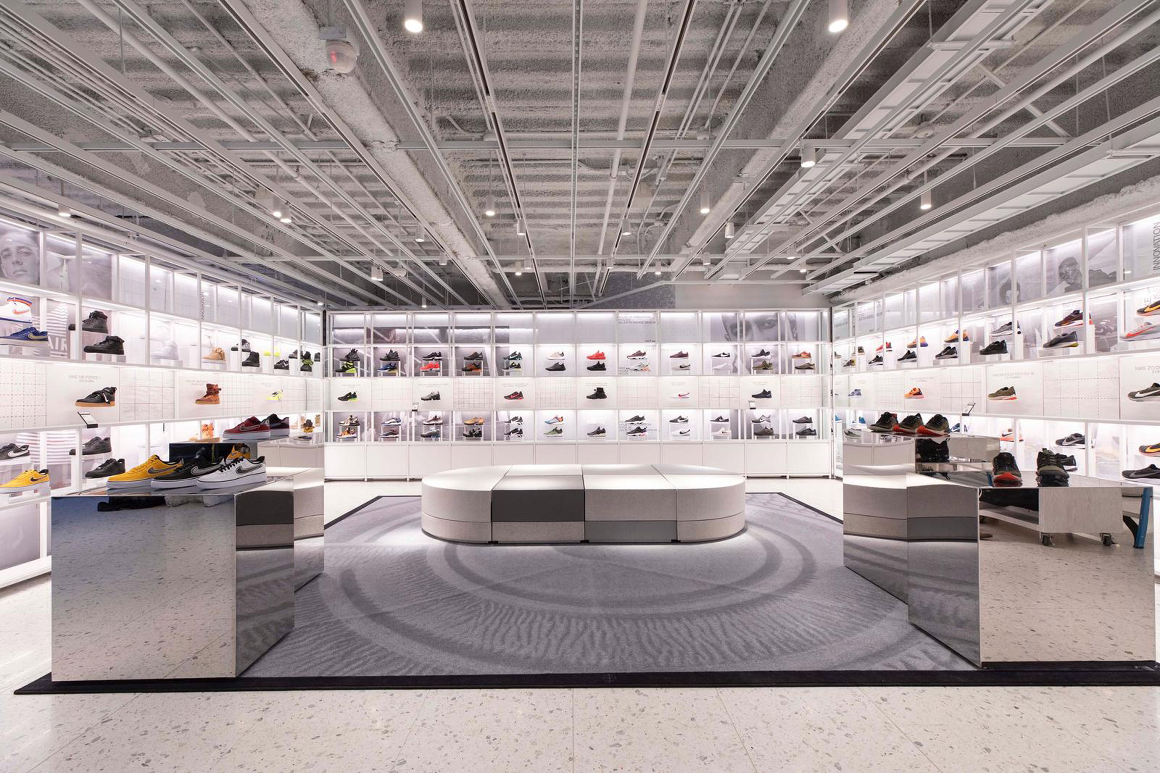 Nike New York flagship House of Innovation 000