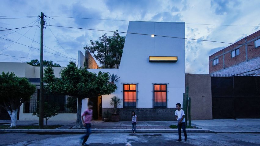 Ceiba House by Jorge Ramirez