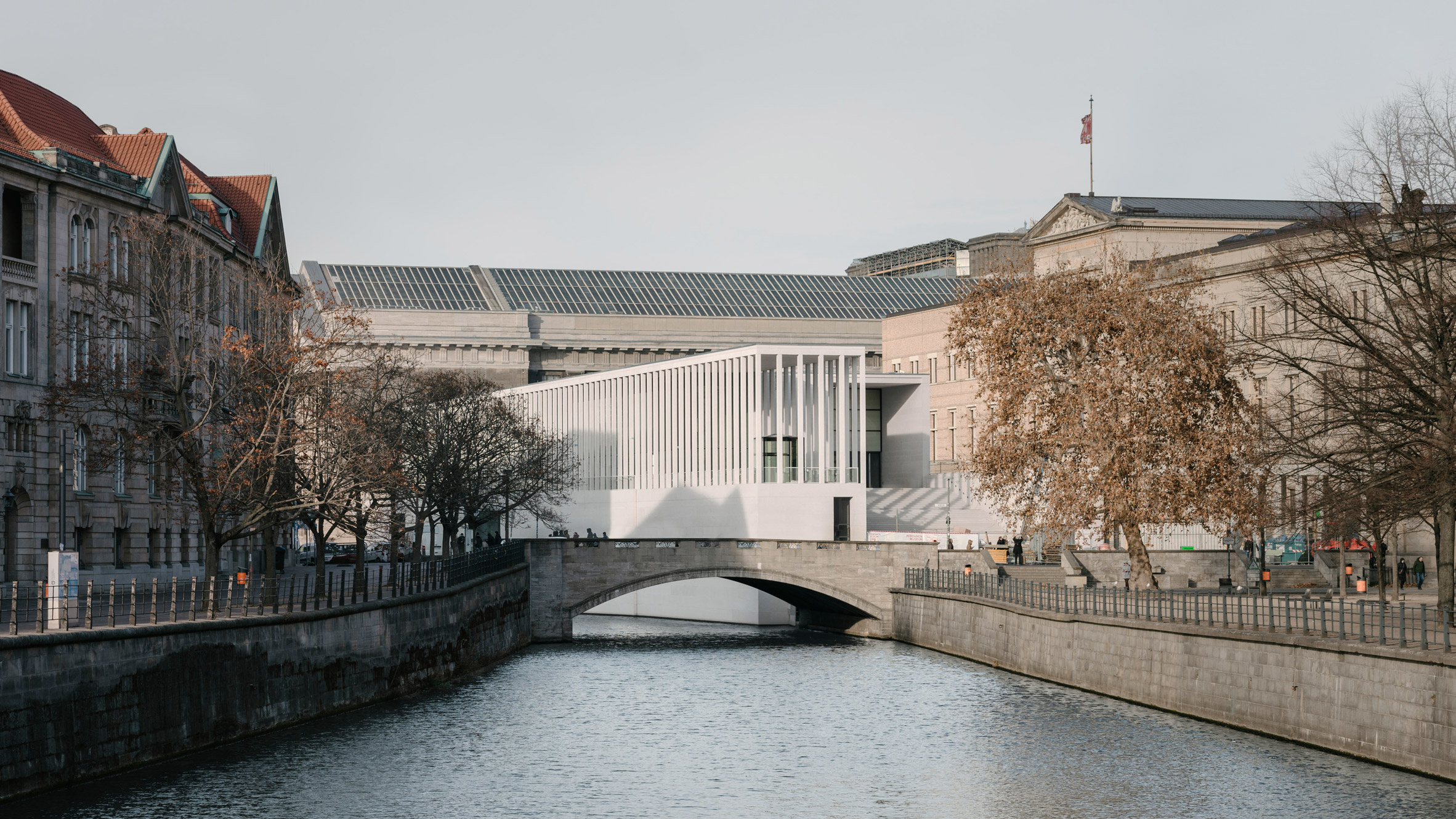 David Chipperfield builds James Simon Galerie on Berlin s Museum