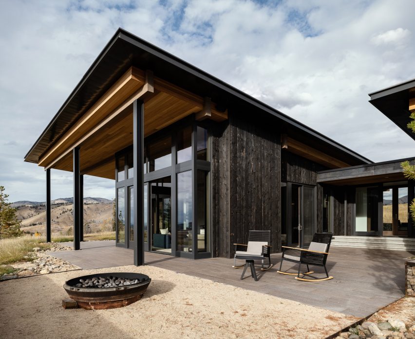 Shaw Mesa Residence by Michael Doty Associates