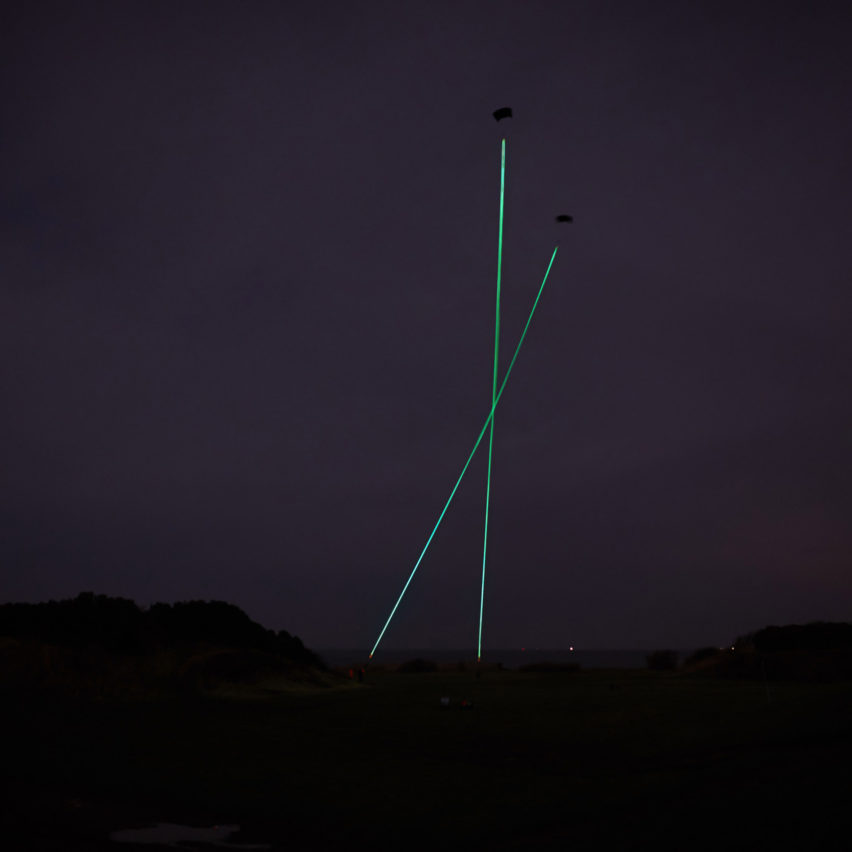 Windvogel energy-generating kites by Studio Roosegaarde