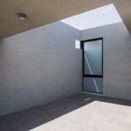 Casa BLQ by Luciano Kruk Arquitectos