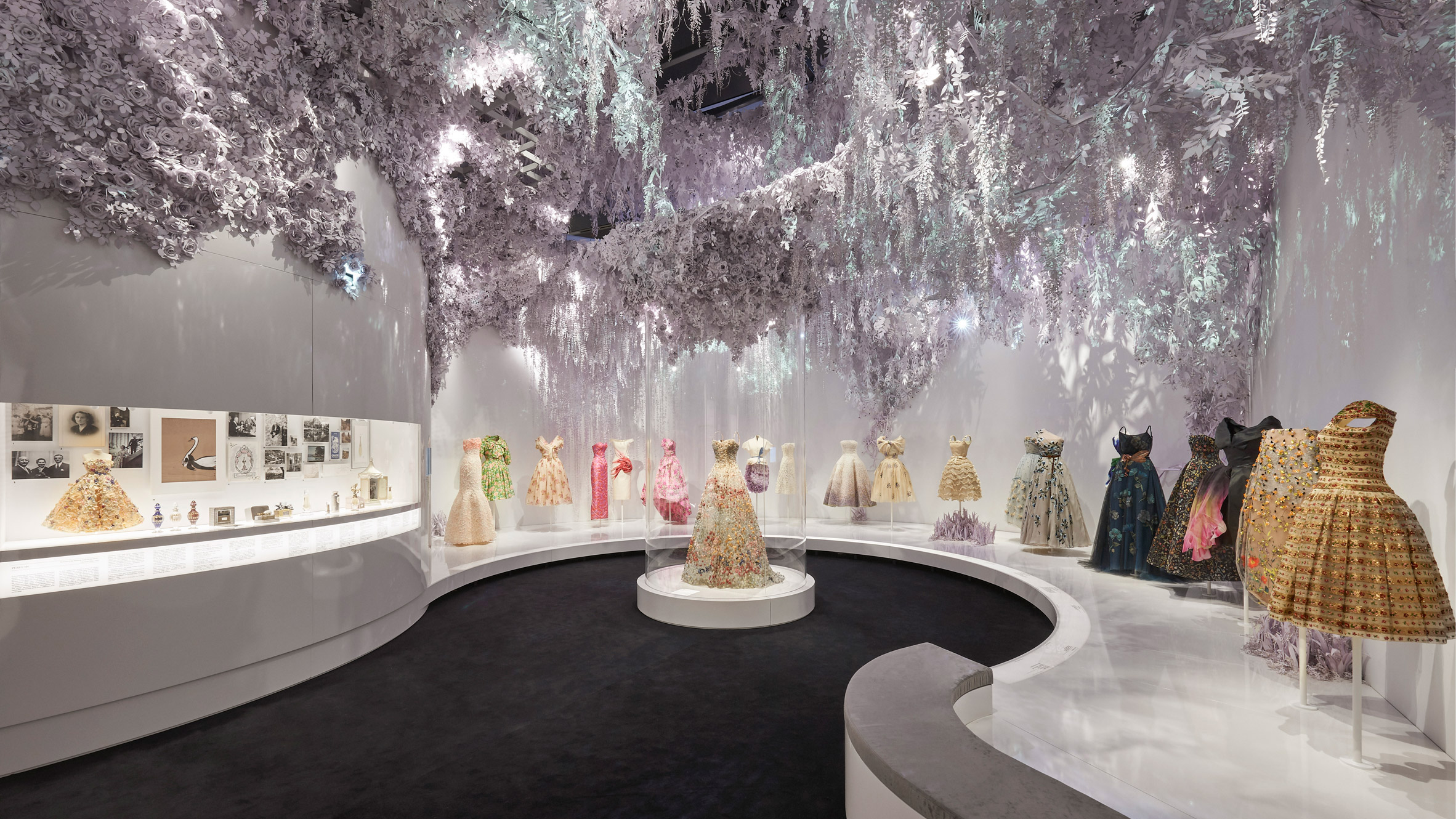 dior exhibition v and a museum
