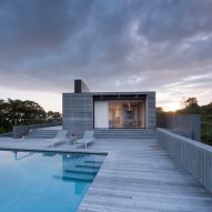 Swimming pool tops Hither Hills holiday home in Long Island by Bates Masi Architects