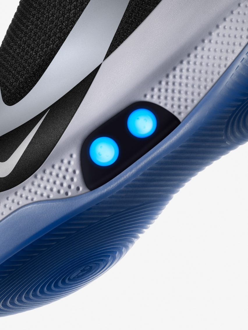 Zapatillas de baloncesto inteligentes Nike Adapt BB autoadhesivas
