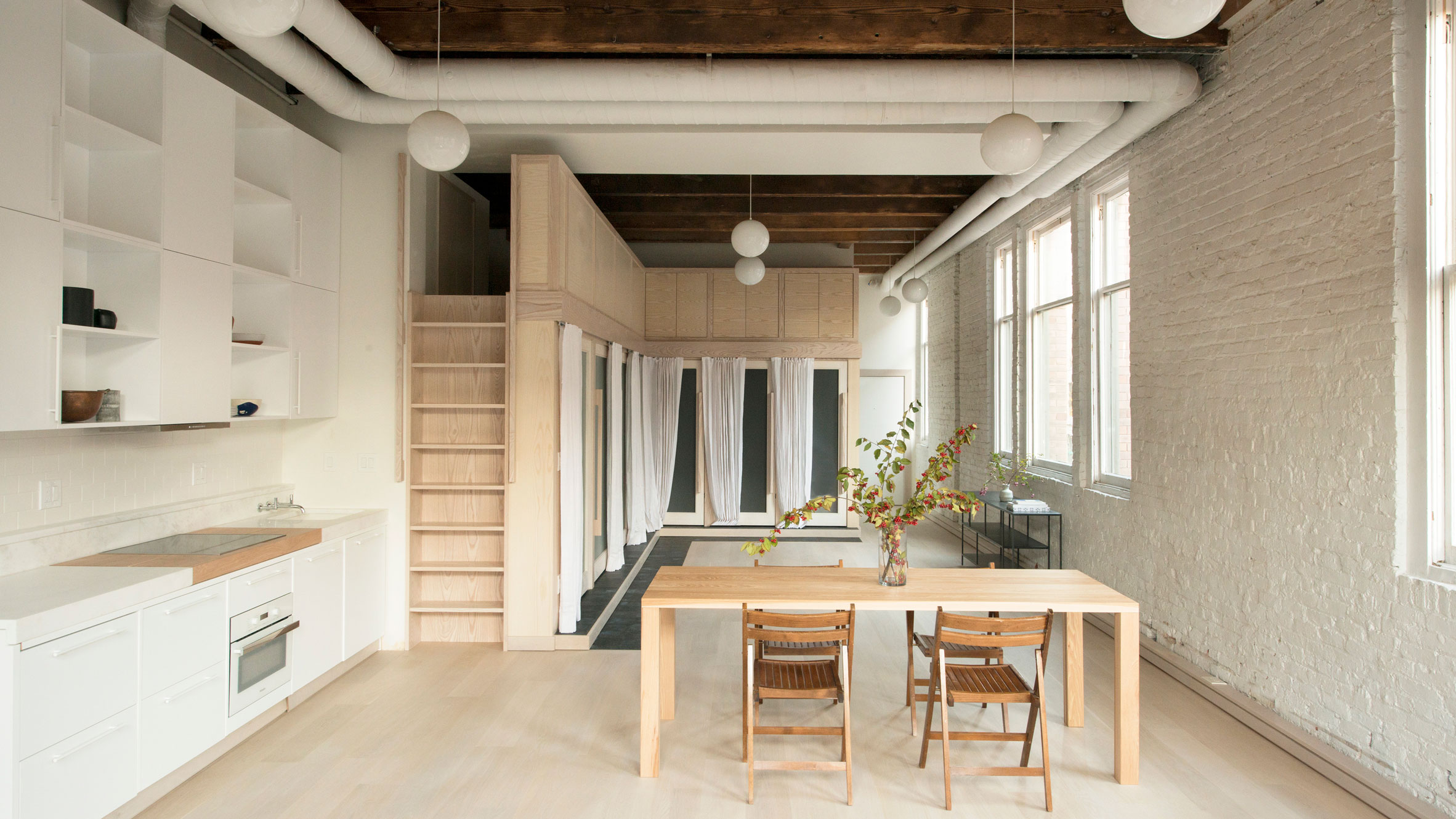 Wooden Boxes House Bathroom Facilities At Pioneer Square Loft In