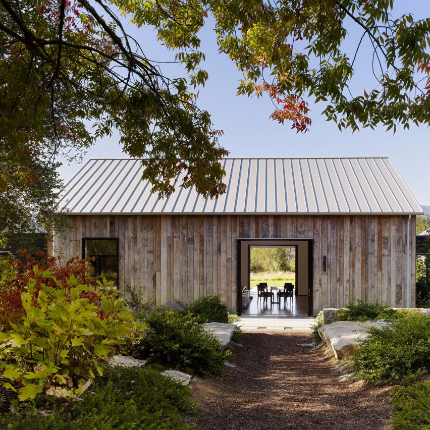 Portola Valley Barn by Walker Warner Architects