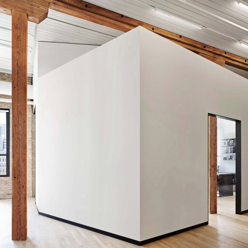 White partitions divide Chicago law office by Vladimir Radutny