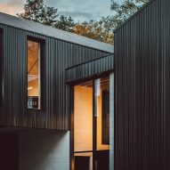 Twin-build house by Nik and Jon Daughtry in Sheffield