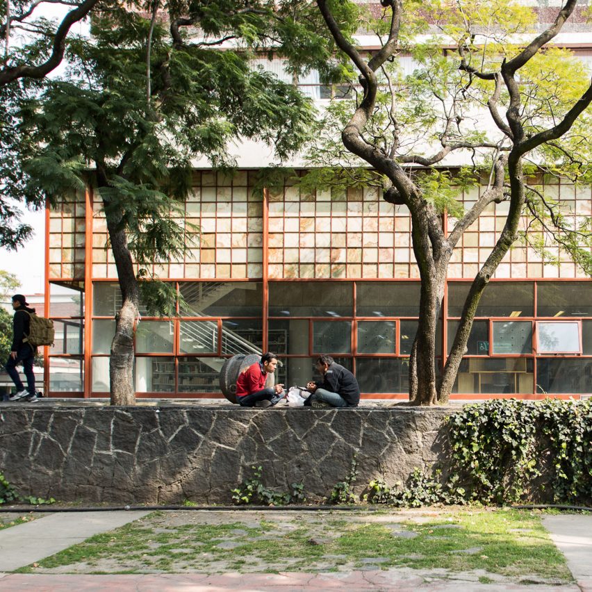 Mexico City's "modernist haven" UNAM captured in photos by Jazzy Li