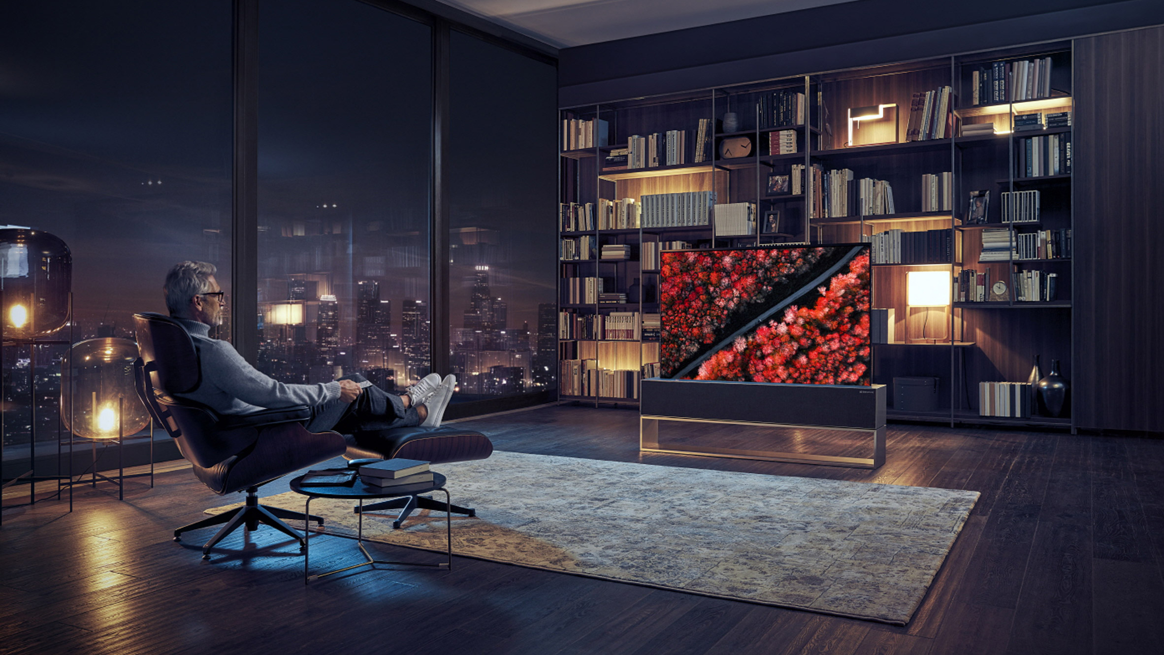 LG Debuts World's First 65-Inch UHD Rollable OLED at CES