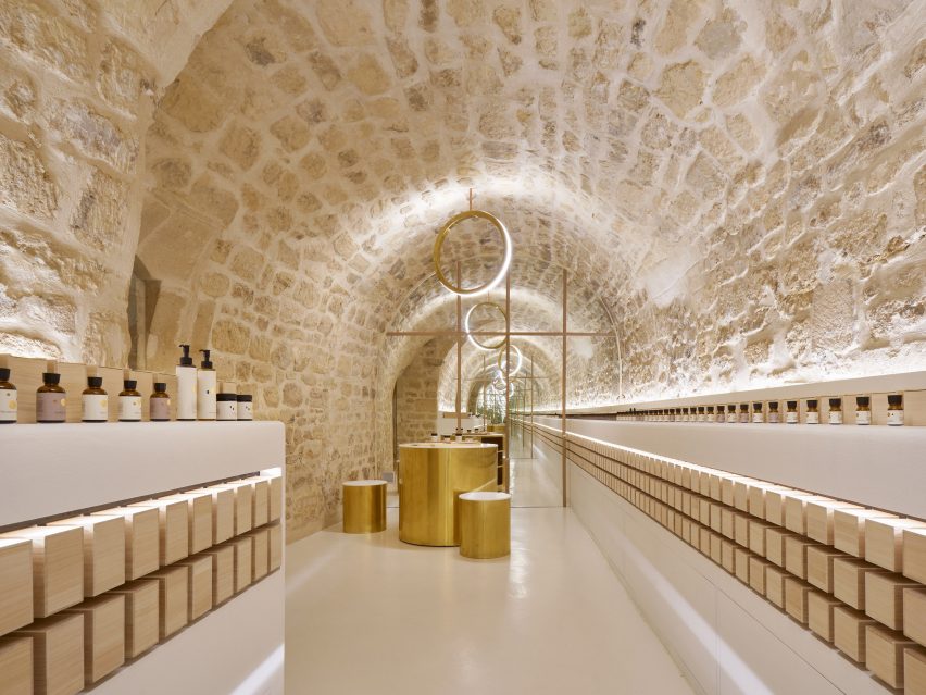 Interiors of En skincare store, designed by Archiee