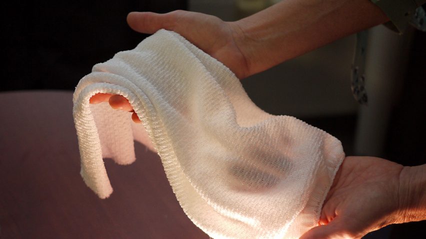 Temperature regulating fabric by researchers at University of Maryland