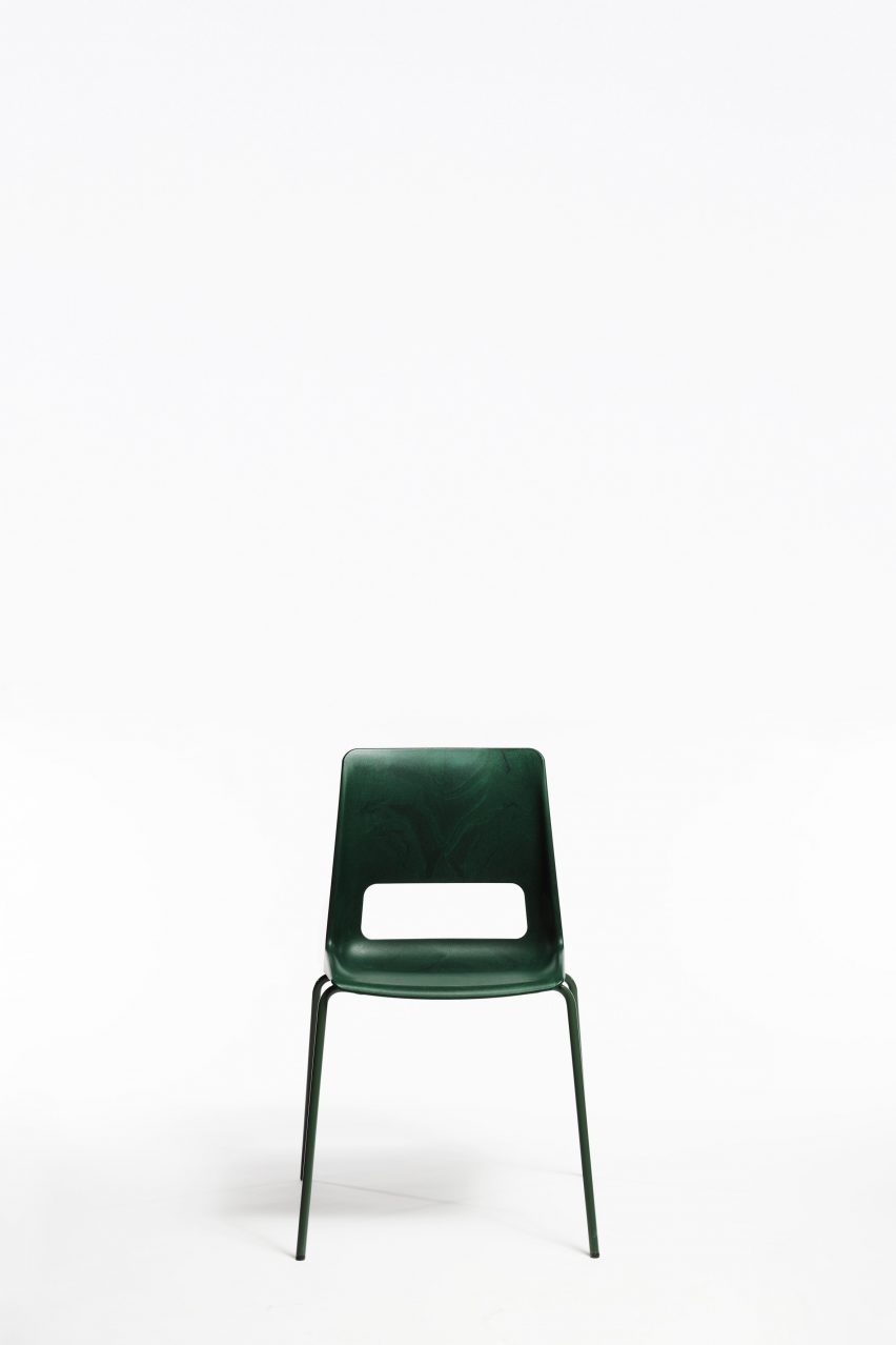 Snøhetta unveils S-1500 chair made from recycled plastic and steel