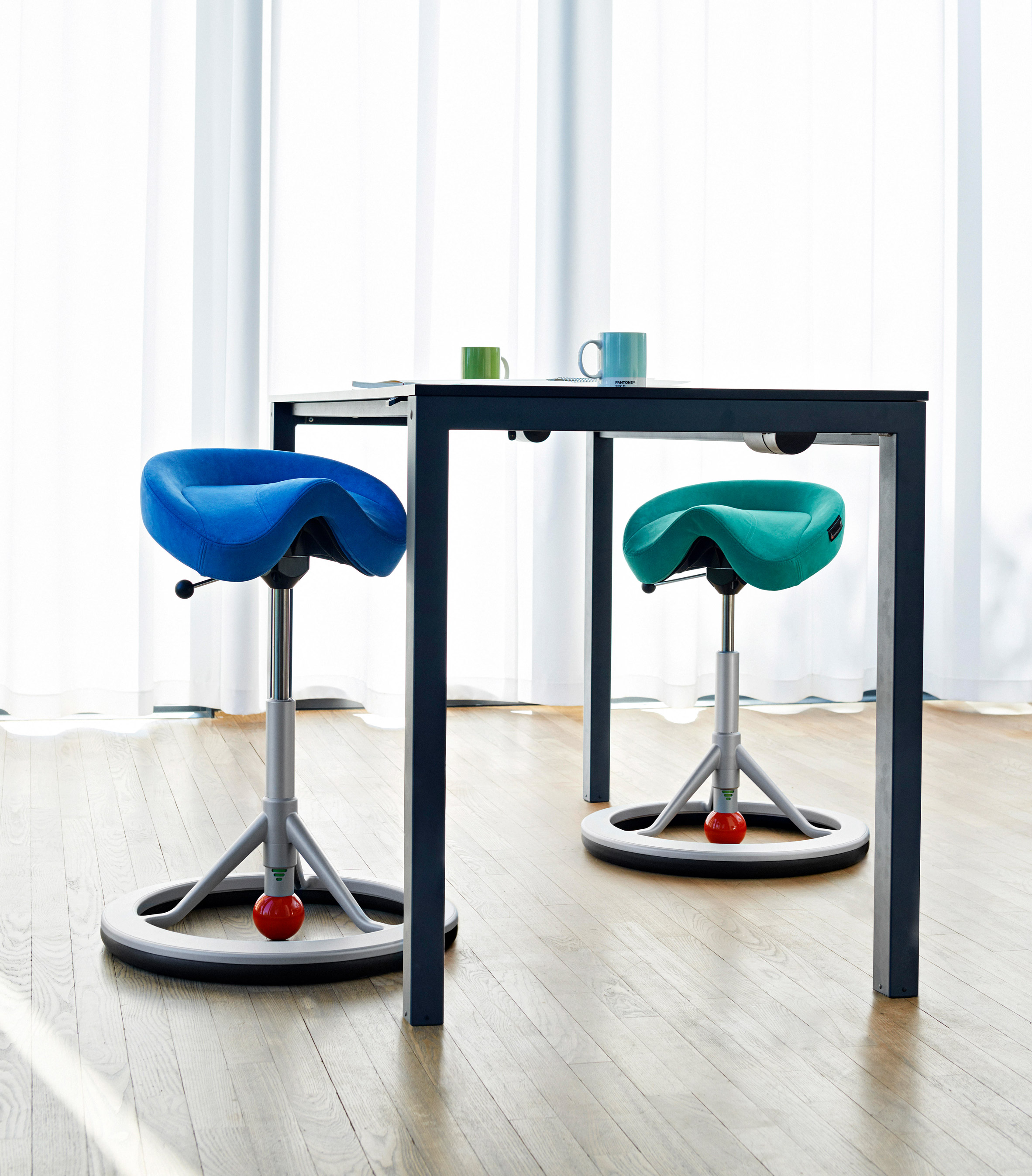 Healthy office furniture Stockholm Back App chair by Back App