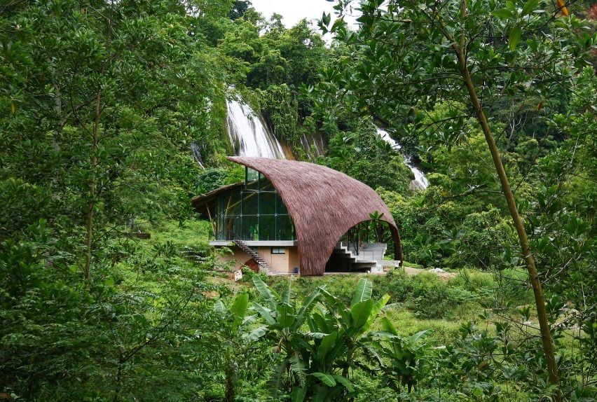 Chieng Yen Community House designed by 1+1>2 Architects in Vietnam