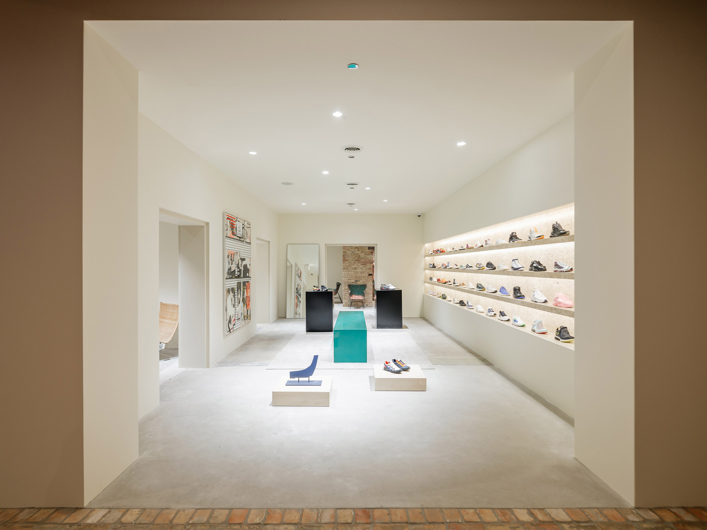 Cos, the Chic London Brand, Opens a Three-Story Boutique on Oak Street –  Chicago Magazine