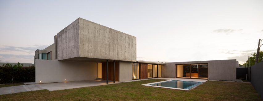 Rex House by Felipe Gonzalez Arzac