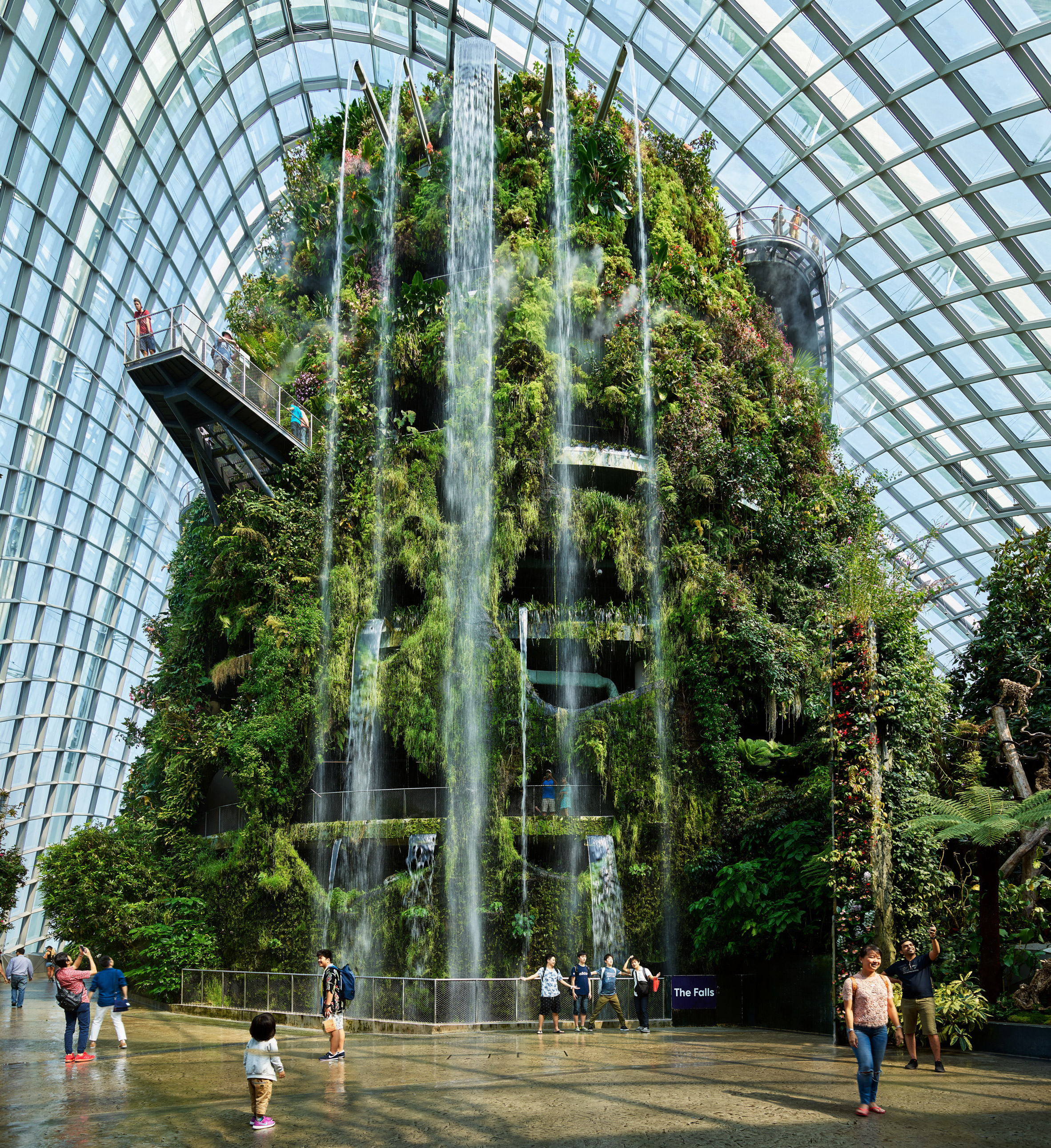 Waterfall architecture: Gardens by the Bay
