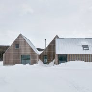 Pelletier de Fontenay draws on local barns for Hatley House in Canada