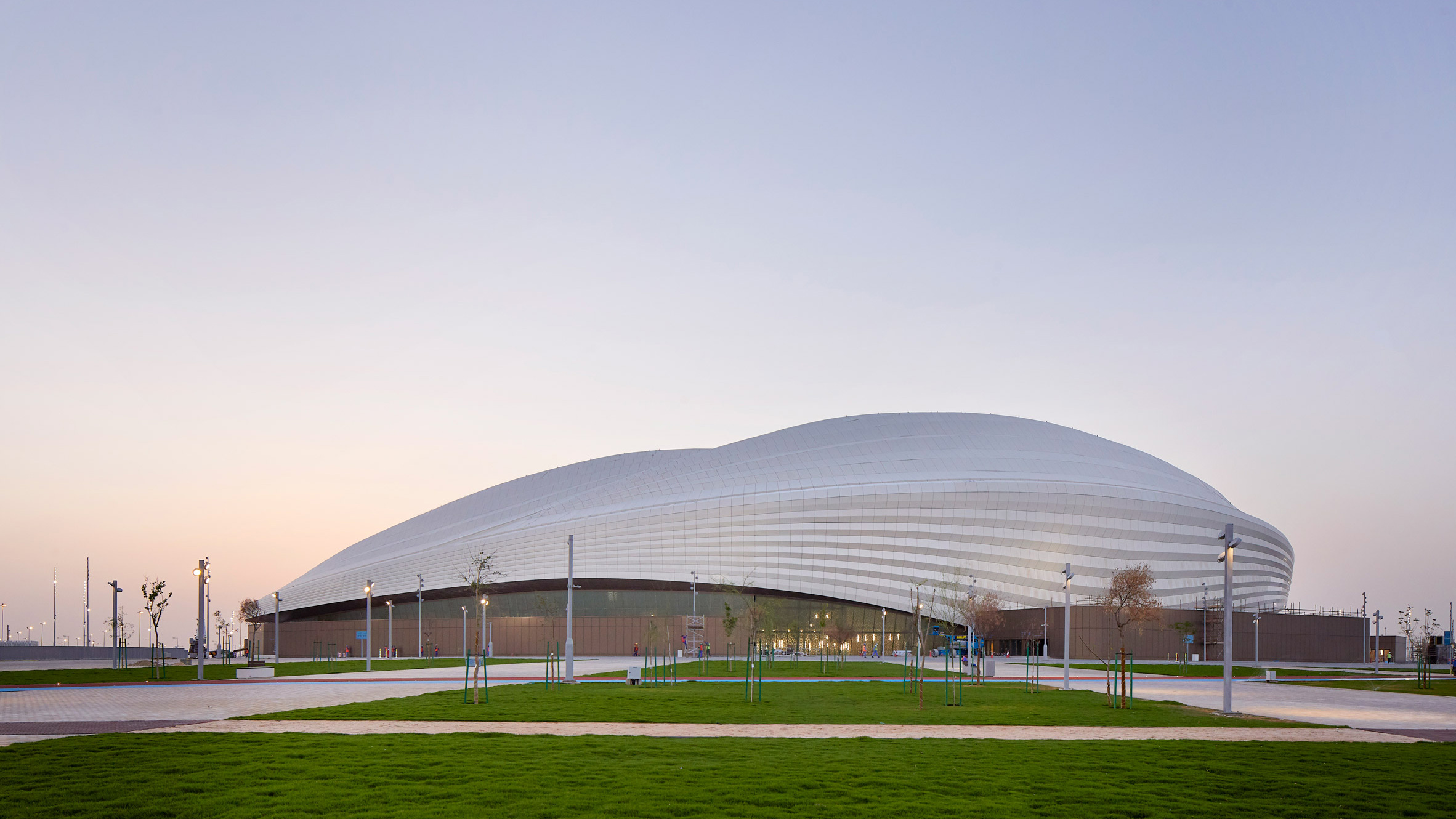 Zaha Hadid S Air Conditioned Al Wakrah Stadium In Qatar Hosts First Match