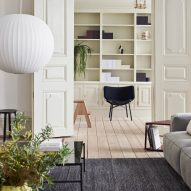 Hay memperkenalkan furnitur baru di Lindencrone Mansion di Kopenhagen selama 3 Hari Desain