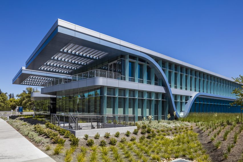 Innovation Curve Technology Park by Form4 Architects in Palo Alto, California