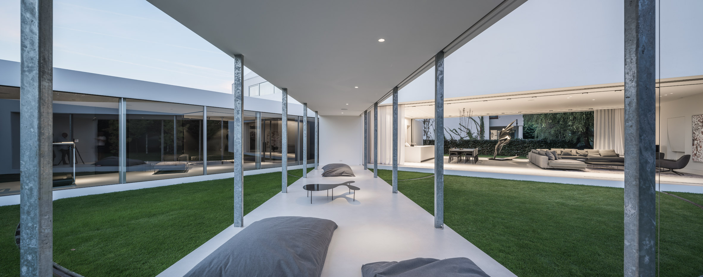 Moving terrace connects with living spaces at Robert Konieczny's Quadrant House