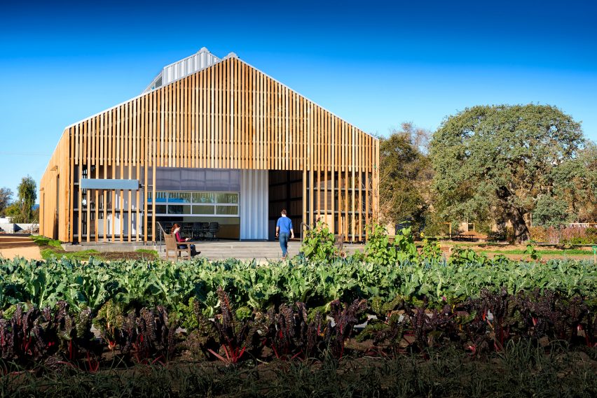 Stanford University educational farm in Silicon Valley, California by CAW Architects