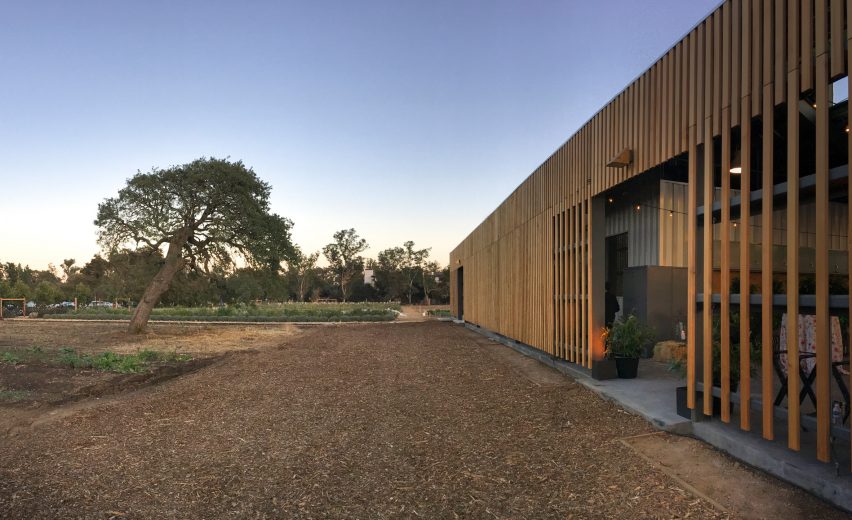 Stanford University educational farm in Silicon Valley, California by CAW Architects