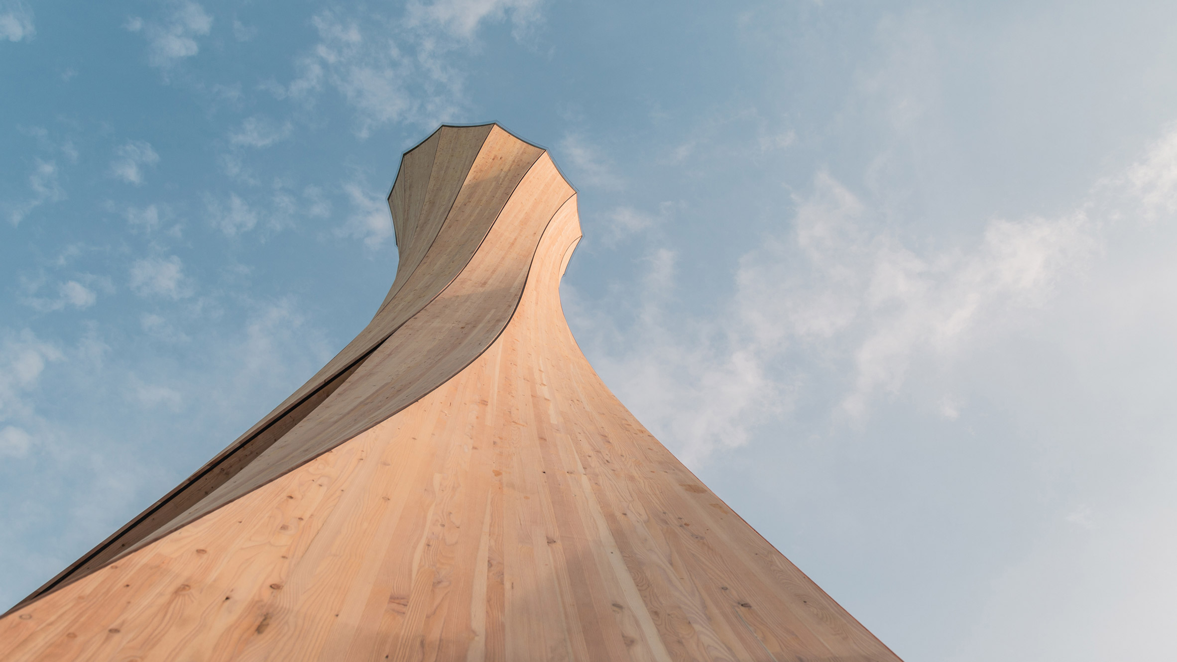 University of Stuttgart makes Urbach Tower from self-shaping wood