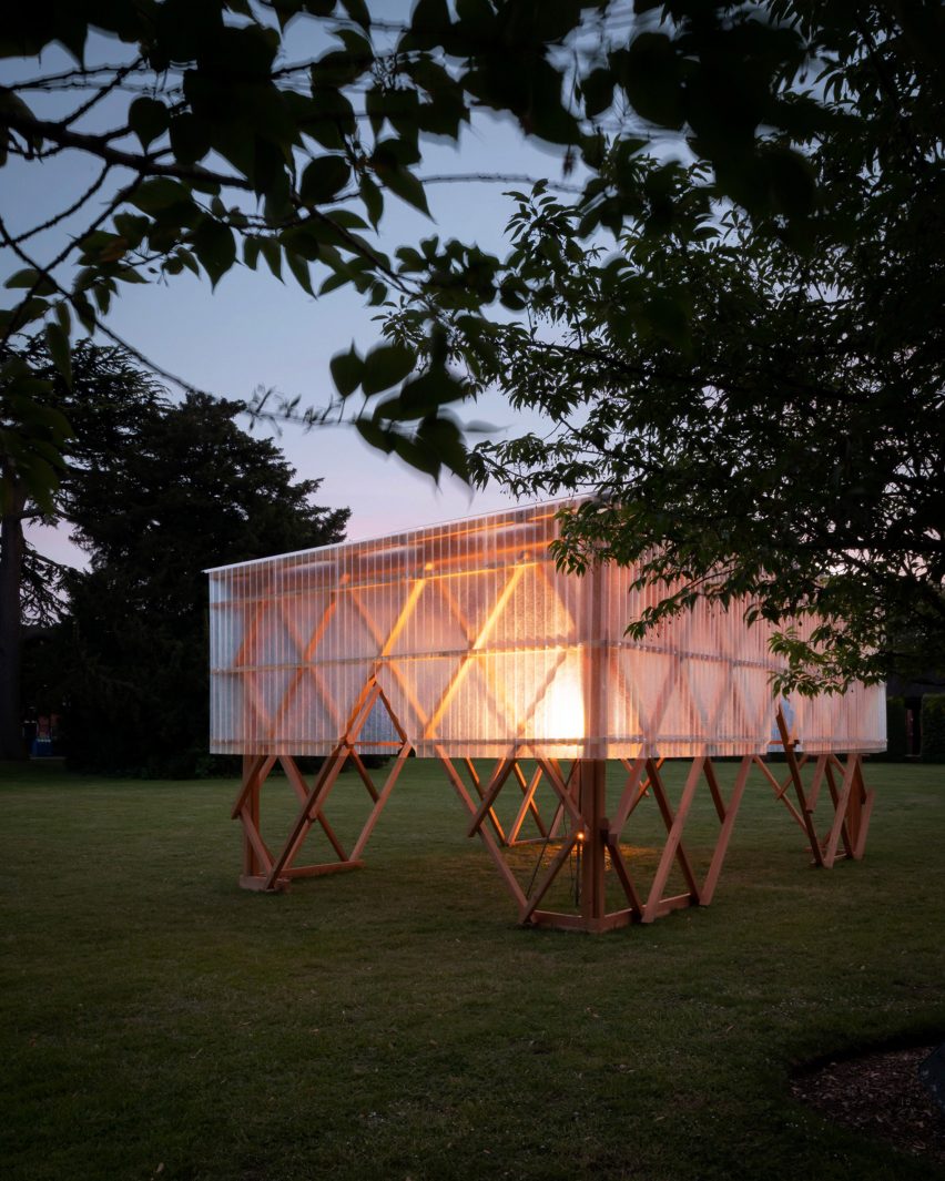 Urban Room pavilion by Invisible Studio and students at the University of Reading