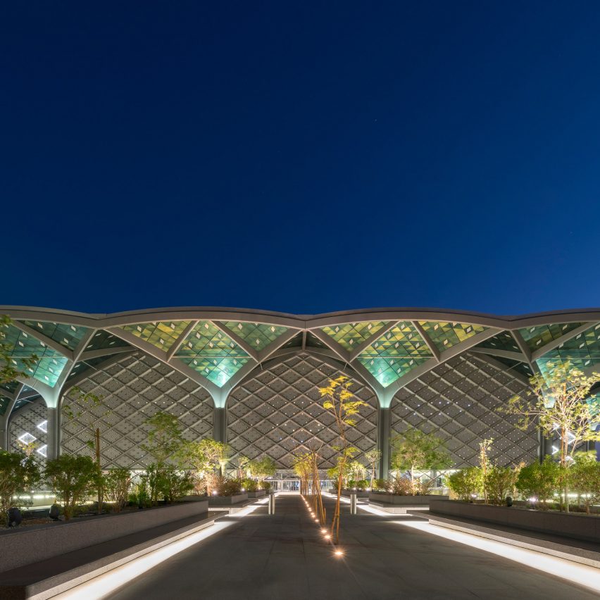 Foster + Partners completes quartet of high-speed rail stations in Saudi Arabia